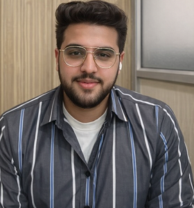 Student sharing AI training experience at Zestminds