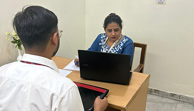 Zestminds interview interaction during CGC Landran placement drive in April 2024