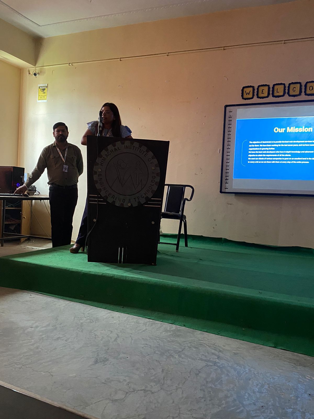 Zestminds team interacting with students at HIET Group Of Institutions