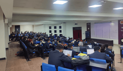 LPU students discussing software career opportunities with Zestminds team