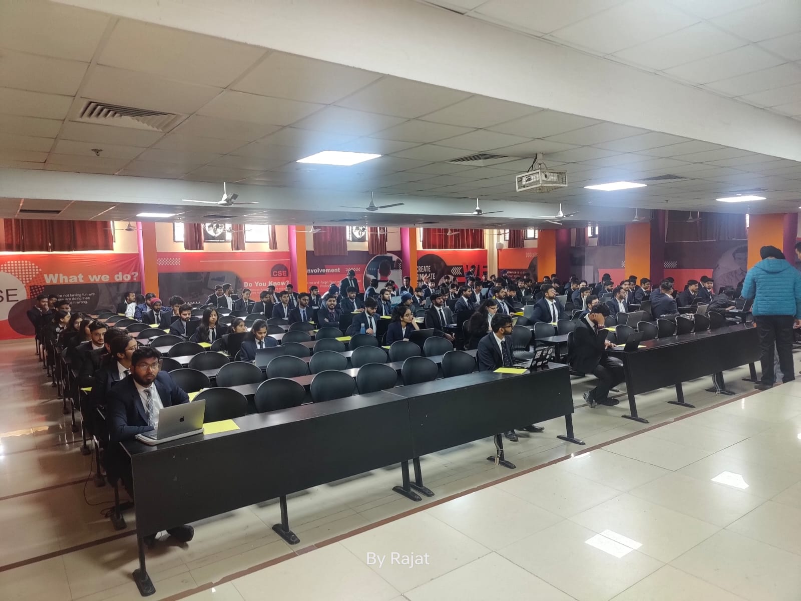 Zestminds interacting with students during college visit