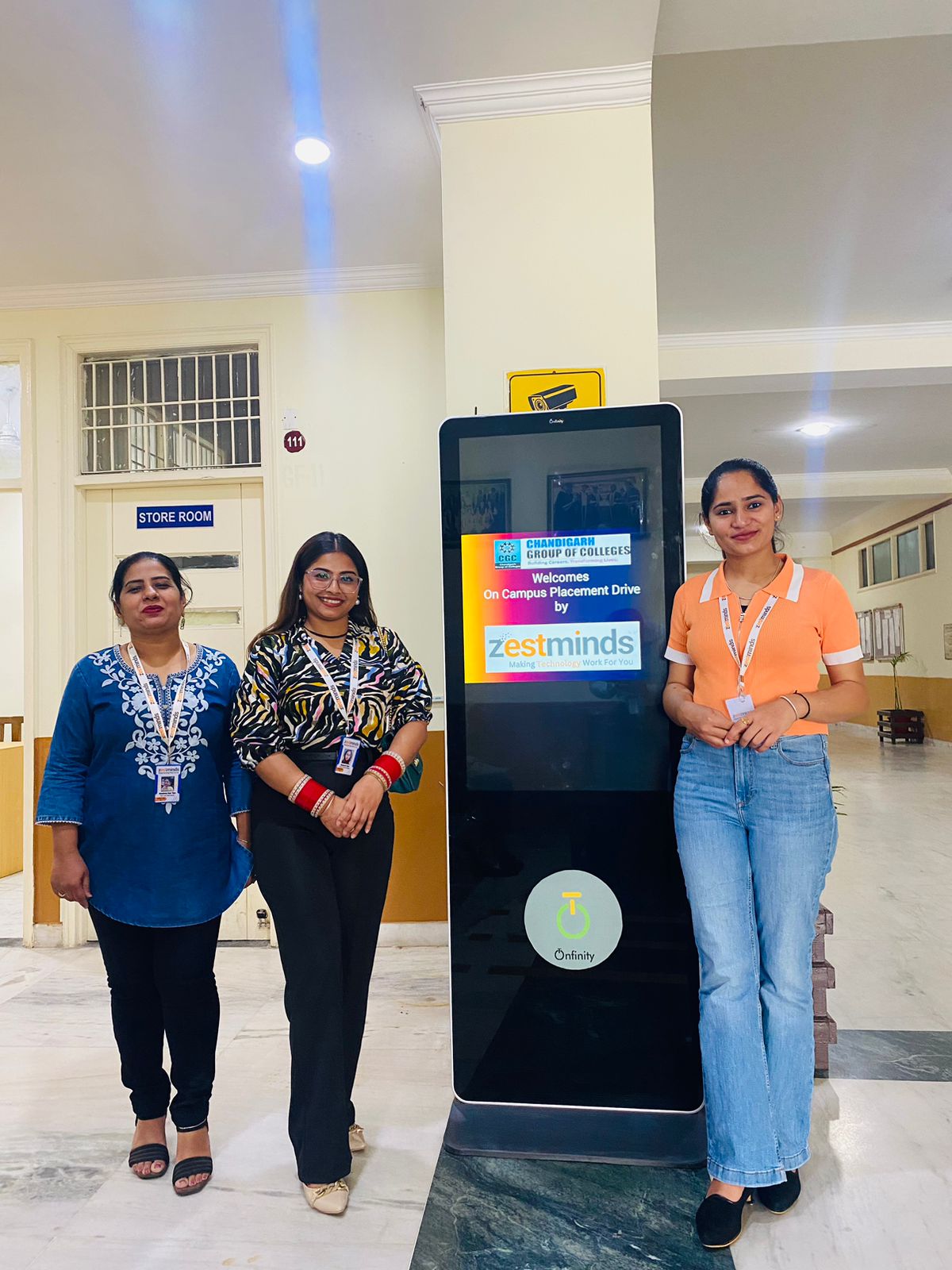 Zestminds team visiting college campus for student interaction